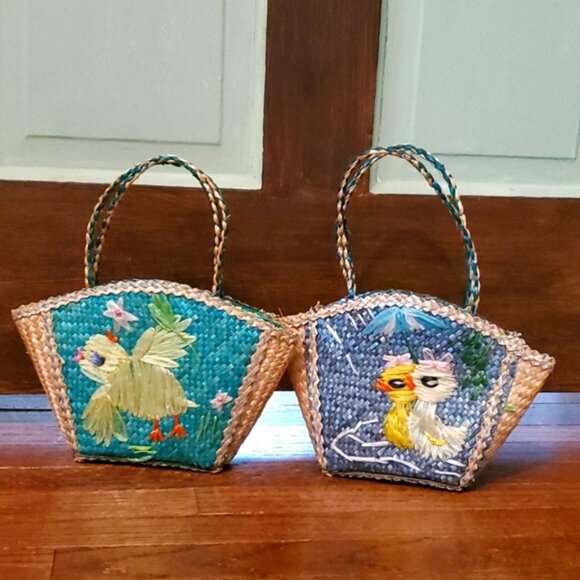 Vintage 2 Easter Baskets OOAK Wicker - Picture 2 of 16